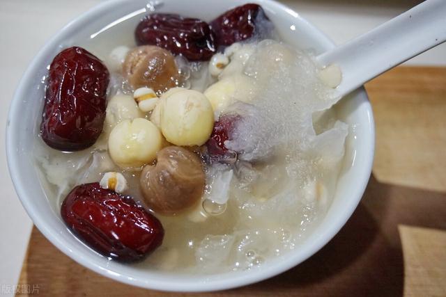 每日懂一味中药——大枣：补气养血，镇定安神