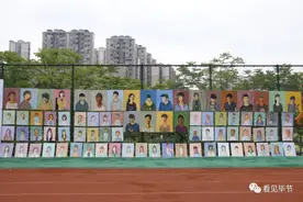 独一无二！毕节高三学子为同学手绘"毕业照"图片