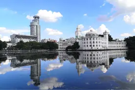 今日广州——蓝天白云，流花湖图片
