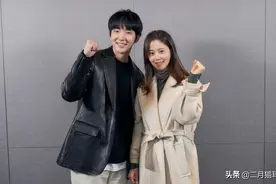 李准基×文彩元主演新剧《恶之花》公开主演们剧本研读现场照图片