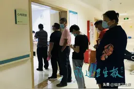 福建六旬老人体验24小时动态心电，眩晕时仪器发出危险预警！图片