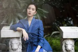 穿百褶裙会显“胯宽”？大概率是你穿法错误图片