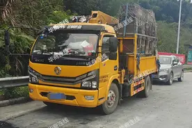 “绿色通道”未免费，蜂农被困收费站3天，蜂农：其他地方都免费，就这里收费，收费站：蜂车超重不能免费图片