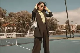 女人到了中年，少穿运动装，春夏这样来穿“裙裤”，时髦超显嫩图片