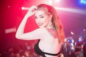 21岁泰国混血模特，天使面孔，傲人身材，美得太过分，羡慕吗？图片