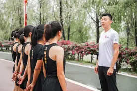 韩刚 | 摘金夺银全运会马拉松 从三省名将到川军主帅图片