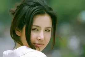 遭人恨的曲阿英年轻时有多美？20岁一夜成名美过王祖贤，40岁后却上演了一幕人生励志大戏图片