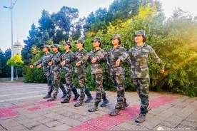 北疆女兵的别样生活图片