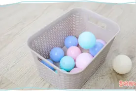 不想去海洋馆看人人人人人！还可以在家玩海洋球呀图片