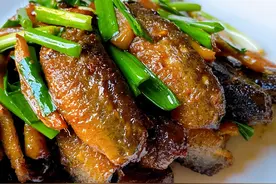 27厘米长的泥鳅！能吃吗？图片