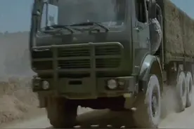 先烈的钢铁战马：对越反击战奔驰贝利埃与国产军车联手对付白眼狼图片