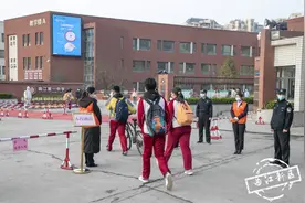高考倒计时：好久不见，我可爱的校园！图片