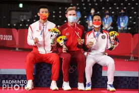 谌龙0-2不敌安赛龙摘银！国羽2金4银成奥运最大赢家图片