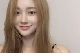 小说：安小宝两颊气的通红图片