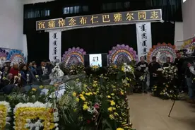 治愈神曲《吉祥三宝》，为什么这些年没听过？原来是家生变故了图片