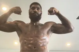 NBA拥有“巧克力”腹肌有多难？满打满算就5人 詹皇都不行图片