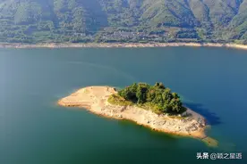 横山水库，高山古村，人去屋空，孤芳自赏图片