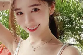 小说：她忍不住抱着我的脖子狠狠的吻了一口图片