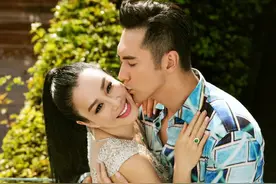“青岛媳妇”钟丽缇：三婚带3个女儿嫁小丈夫，爱他也爱他的家乡图片