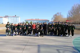 【党史学习教育】 信息工程系各党支部和机关第一党支部空军基地参观学习图片