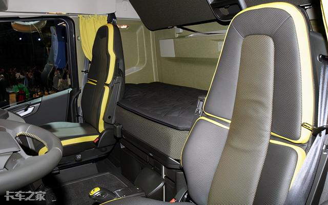 堪称工业艺术品，实拍沃尔沃FH16 750干线大件运输车