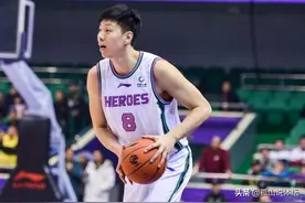 人物：打出生涯精彩一季的李敬宇，山东男篮锋线上不可或缺的核心图片