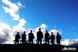 “我有艾滋病，过来抓我啊！”图片
