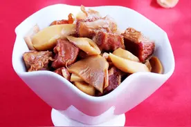 冬天炖牛肉放什么料最香？牢记“这3样”，牛肉软烂，多汁又入味图片