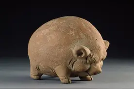 世界最早的猪形存钱罐在印尼，猪的形象可能来自中国海上丝绸之路图片