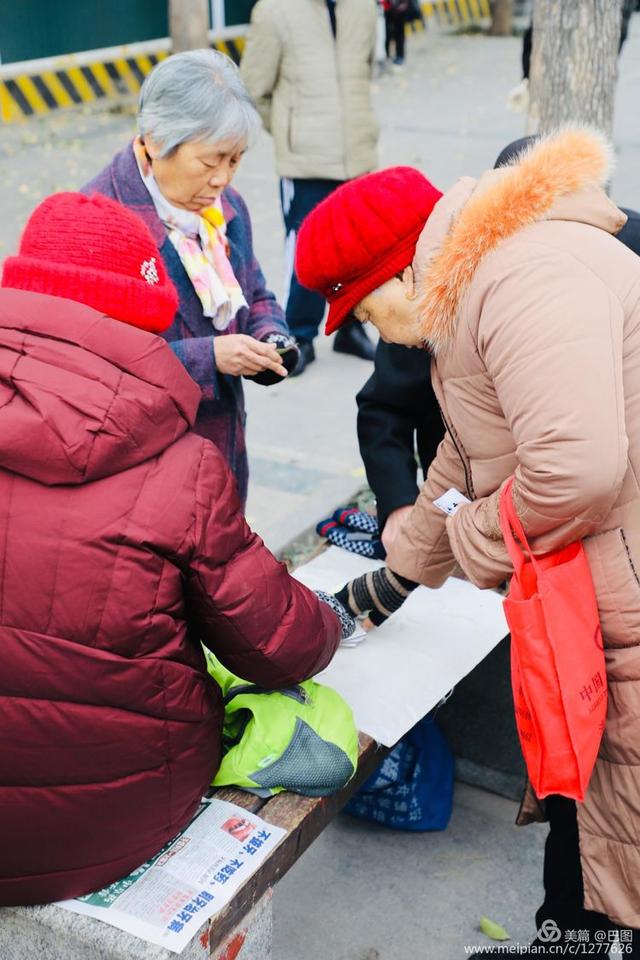 高手在民间，演出自娱自乐，洛阳周王城广场民间曲艺乐园