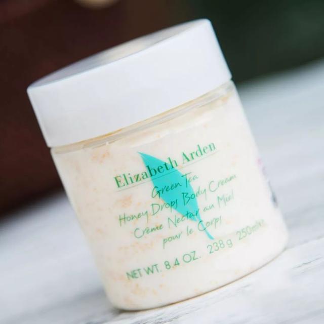 伊丽莎白雅顿身体乳官方鉴定