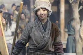 “职业乞丐”宋天福：把乞讨当事业，现身家千万娶1米7漂亮妻子图片