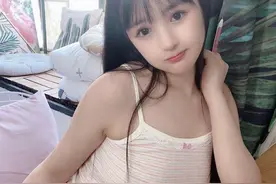 小说：隔壁漂亮姐姐被毒蝎子咬伤，我帮她吸出毒血，当晚就梦到她图片