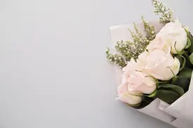 男人对你是真心还是假意，接吻时，他的肢体语言就是答案图片