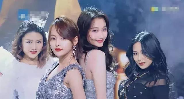 涓€娆惧彿绉?鈥滀笂甯濆垱閫犵殑鐗欒啅鈥?姊呭ゥ鍖婚櫌閮芥槸鎸囧畾瀹?缃戝弸锛氫竾鑳? onerror=