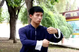 太极拳要义：其根在脚，发于腿，主宰于腰，形于手指图片
