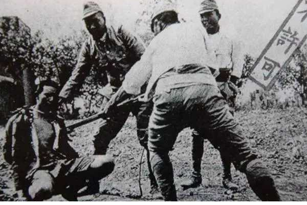 中国男子火烧靖国神社，面对日方抓捕，中韩为何出奇默契？