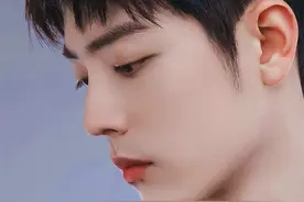 野子肖战：娱乐圈不相信眼泪，没有人生来勇敢，但有人逆风飞扬图片