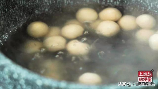 想喝珍珠奶茶不用买，自己在家就能做，超正宗详细的方子，先收藏