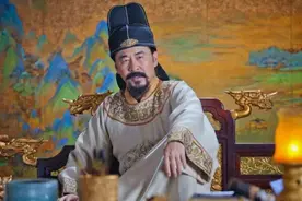宋太祖杯酒释兵权，唯独算漏这位开国功臣，结果此人真的谋朝篡位图片