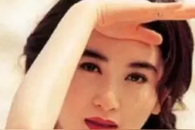 最美女星温碧霞，退圈嫁豪门，如今56岁被宠成“女王”图片