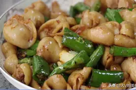爆炒肥肠家常做法，简单易做又没腥味，脆爽入味香味十足，真好吃图片