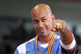 2010年加盟CBA至今，马布里一共赚到了多少钱？图片