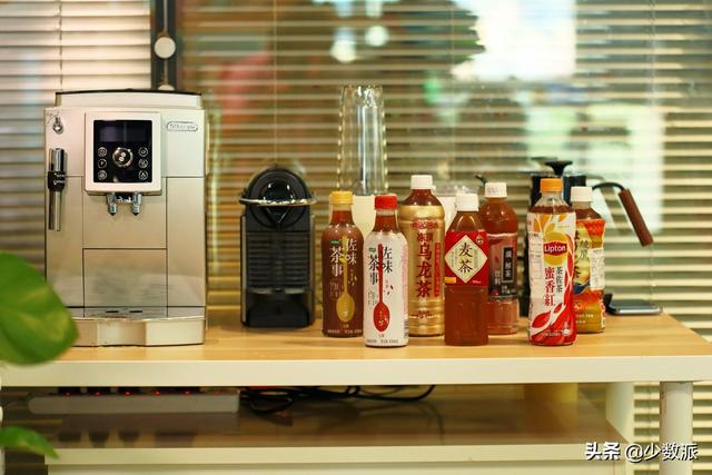 25 种无糖饮料大横评，哪种才是健康消暑最佳选择？