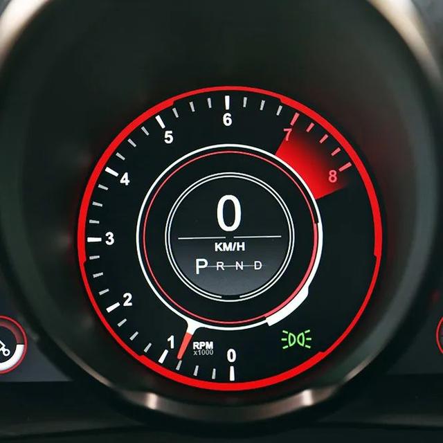 深度 | 柠檬雪糕，阿斯顿·马丁 V8 Vantage