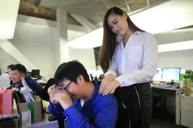公司安排员工扫地，引发员工不满，程序员：保洁阿姨都请不起？图片