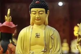 烧香拜佛真的能得到佛菩萨的护佑吗？网友：原来我们错了图片