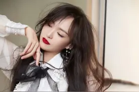 周冬雨拒绝大导？图片