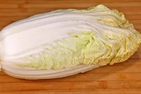 白菜最过瘾的吃法，不煮不炖不凉拌，学会这种做法，比吃肉还香图片