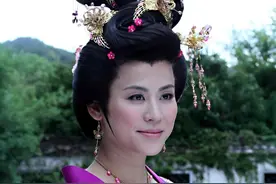 “王宝钏”没等来“薛平贵”，5位男人倾心于她，年过半百仍未婚图片